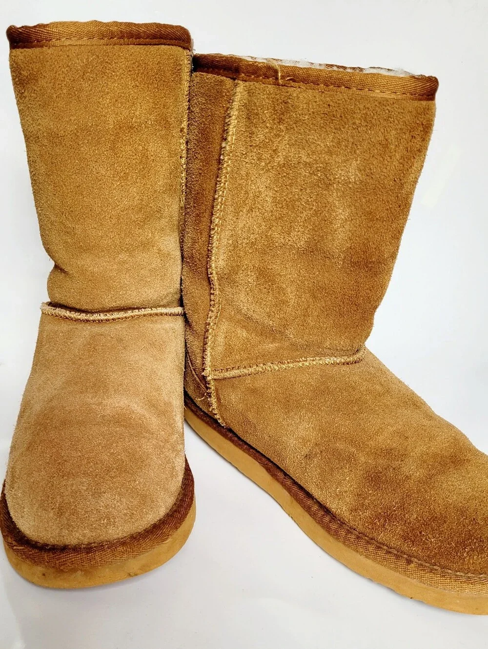 Lamo Sheepskin Chestnut Suede Mid-Calf Winter Boots US 8